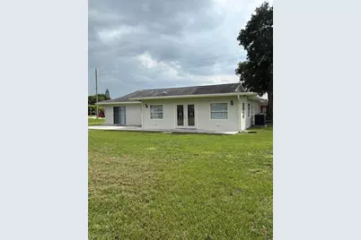 285 NE Floresta Drive, Port Saint Lucie, FL 34983 - Photo 4