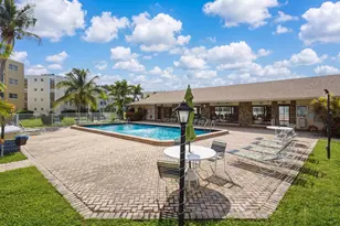 205 SE 11th Terrace, Dania Beach, FL 33004 - Photo 18