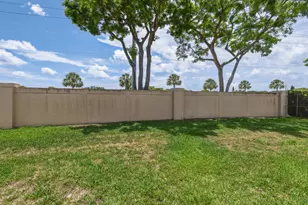 8128 Summerbreeze Ln, Boca Raton, FL 33496 - Photo 22