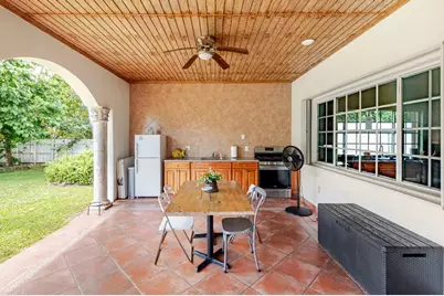 150 NE 146th Street NE, Miami, FL 33161 - Photo 14