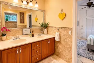 150 NE 146th Street NE, Miami, FL 33161 - Photo 32