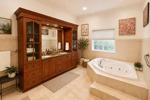 150 NE 146th Street NE, Miami, FL 33161 - Photo 28