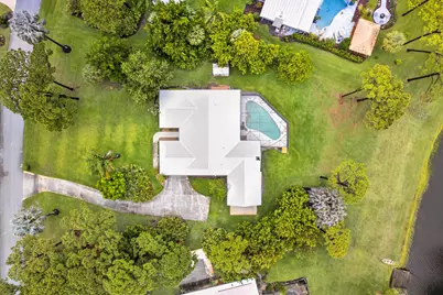 441 NE Town Terrace, Jensen Beach, FL 34957 - Photo 2