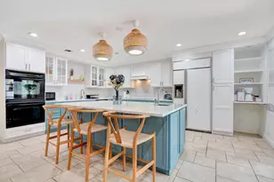 2436 Holly Ln NE, Palm Beach Gardens, FL 33410 - Photo 14