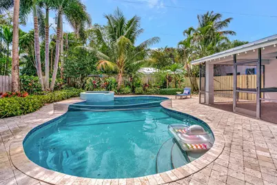 2436 Holly Lane NE, Palm Beach Gardens, FL 33410 - Photo 38