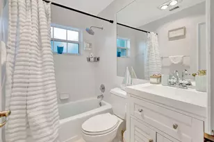2436 Holly Ln NE, Palm Beach Gardens, FL 33410 - Photo 34