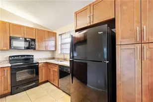 912 Congressional Way, Deerfield Beach, FL 33442 - Photo 4