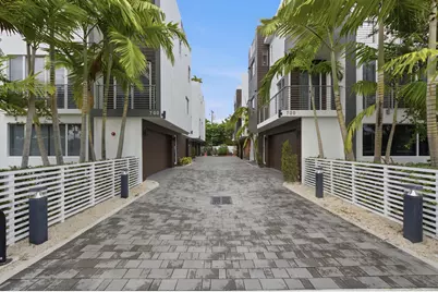 714 NE 14th Avenue #102, Fort Lauderdale, FL 33304 - Photo 1