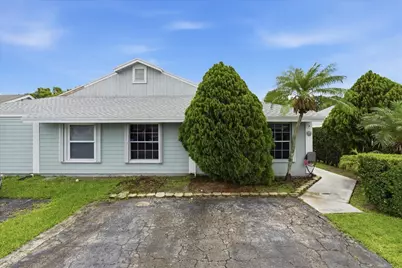 970 SW 111th Way, Davie, FL 33324 - Photo 2