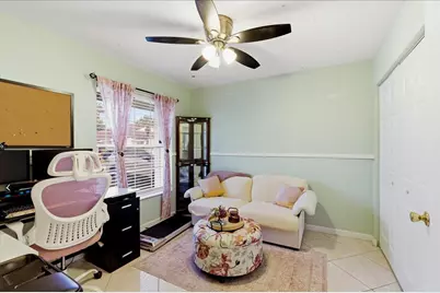 970 SW 111th Way, Davie, FL 33324 - Photo 32