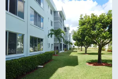 6698 N 10th Ave N #215, Lake Worth, FL 33467 - Photo 18