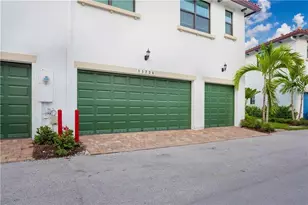 11736 SW 13th Ct, Pembroke Pines, FL 33025 - Photo 18