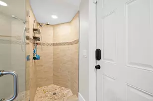 980 Bel Aire Dr W, Pembroke Pines, FL 33027 - Photo 42