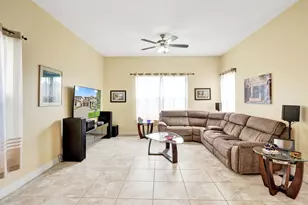 8541 NW 38th St, Cooper City, FL 33024 - Photo 14