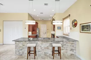 8541 NW 38th St, Cooper City, FL 33024 - Photo 14