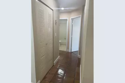 19823 NW 64th Place, Hialeah, FL 33015 - Photo 6