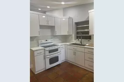 19823 NW 64th Place, Hialeah, FL 33015 - Photo 4