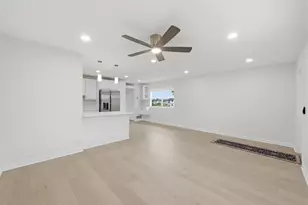 670 Monaco N, Delray Beach, FL 33446 - Photo 8