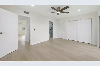 670 Monaco N, Delray Beach, FL 33446 - Photo 22