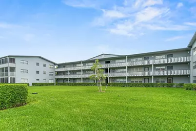 175 Suffolk E, Boca Raton, FL 33434 - Photo 22
