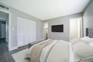 3901 36th Ct, West Palm Beach, FL 33407 - Photo 2