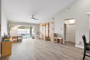18242 Blue Lake Way, Boca Raton, FL 33498 - Photo 16