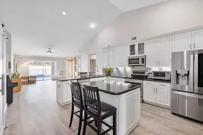 18242 Blue Lake Way, Boca Raton, FL 33498 - Photo 6
