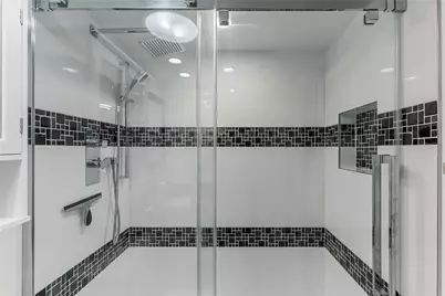 210 Oakridge N #210, Deerfield Beach, FL 33442 - Photo 18