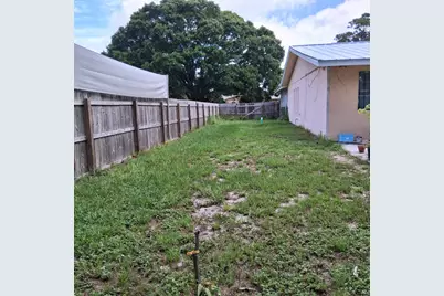 3303 S Avenue S, Fort Pierce, FL 34947 - Photo 4