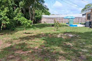 3303 S Ave S, Fort Pierce, FL 34947 - Photo 2