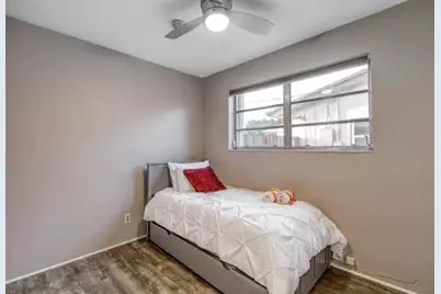 2200 N 47th Avenue, Hollywood, FL 33021 - Photo 12