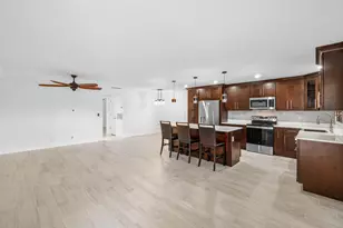 180 High Point, Boynton Beach, FL 33435 - Photo 2