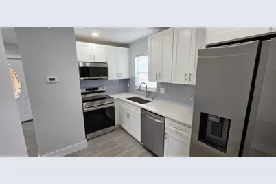 351 Lake Dora Drive, West Palm Beach, FL 33411 - Photo 8