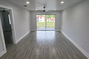 351 Lake Dora Dr, West Palm Beach, FL 33411 - Photo 14