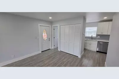 351 Lake Dora Drive, West Palm Beach, FL 33411 - Photo 2