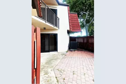 3915 Victoria Drive NE, West Palm Beach, FL 33406 - Photo 6