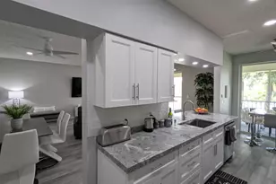 105 Half Moon Cir, Hypoluxo, FL 33462 - Photo 14