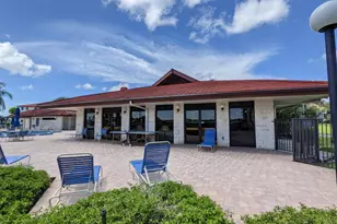 105 Half Moon Cir, Hypoluxo, FL 33462 - Photo 32