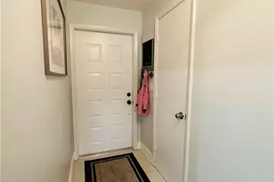 1168 NW 97th Ave, Pembroke Pines, FL 33024 - Photo 6