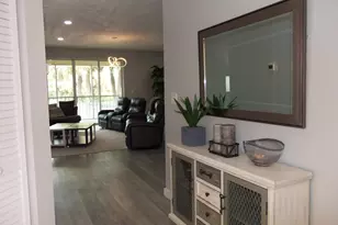 105 Half Moon Cir, Hypoluxo, FL 33462 - Photo 18