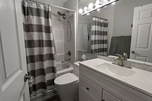 105 Half Moon Cir, Hypoluxo, FL 33462 - Photo 14