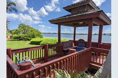 105 Half Moon Circle #F2, Hypoluxo, FL 33462 - Photo 28
