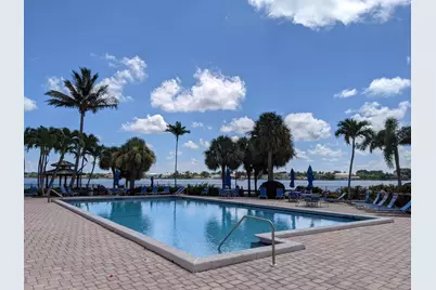 105 Half Moon Circle #F2, Hypoluxo, FL 33462 - Photo 24
