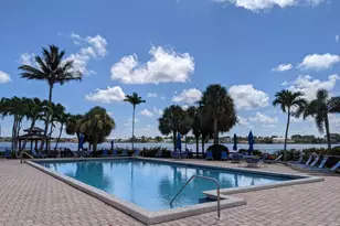 105 Half Moon Cir, Hypoluxo, FL 33462 - Photo 24