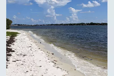105 Half Moon Circle #F2, Hypoluxo, FL 33462 - Photo 26