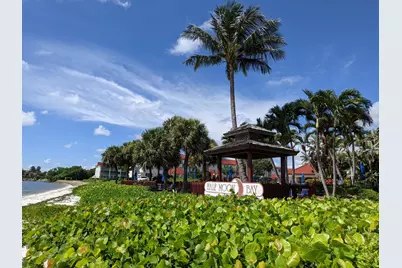 105 Half Moon Circle #F2, Hypoluxo, FL 33462 - Photo 34