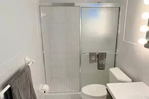 1560 McKinley St, Hollywood, FL 33020 - Photo 6