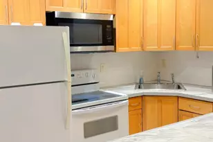 1560 McKinley St, Hollywood, FL 33020 - Photo 6