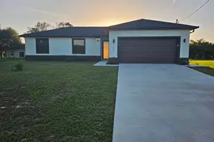 1151 Jabara Cir, Labelle, FL 33935 - Photo 2