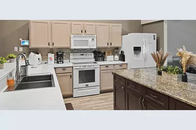 1874 SW Nantucket Avenue, Port Saint Lucie, FL 34953 - Photo 10